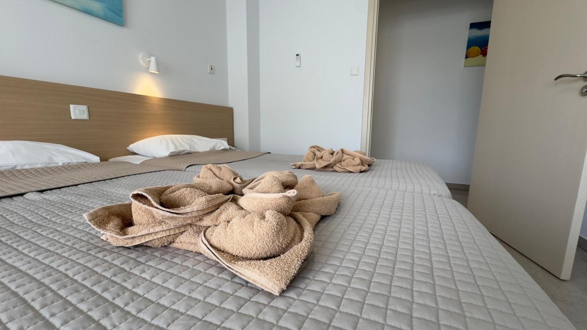 Christabelle Hotel Apartments Agia Napa Exterior foto